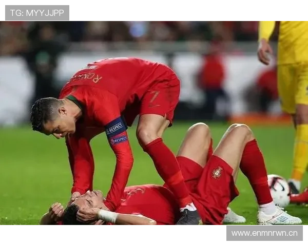 C罗家里浴室到底有几层铺了黄金，这数字我连想都不敢想了