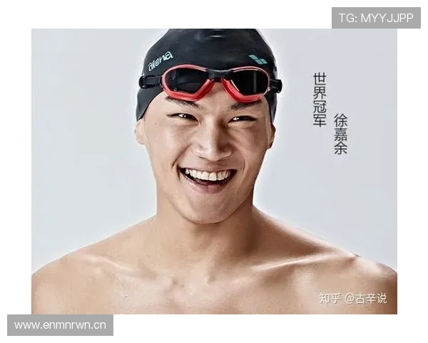 徐嘉余家的冰箱里塞满了能量胶，连饮料都按训练时段分装